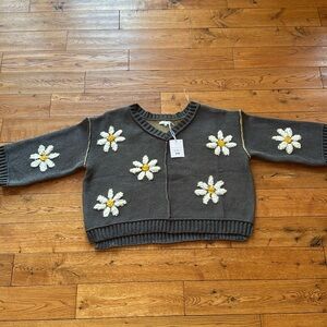 Miracle Daisy Sweater, Grey w/White Daisies, Sz M/L, New w/Tags